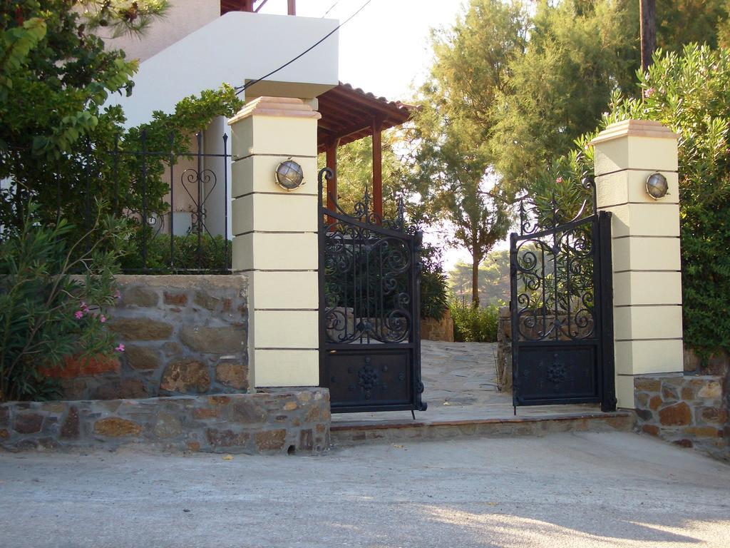 Zorbas Apartments Volissos Exterior photo