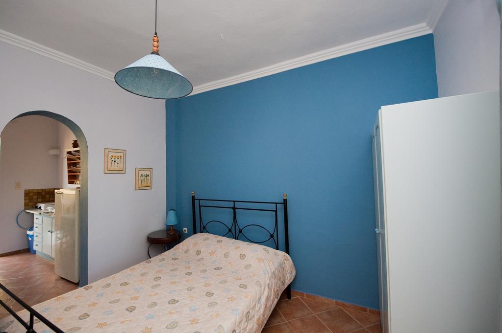 Zorbas Apartments Volissos Room photo
