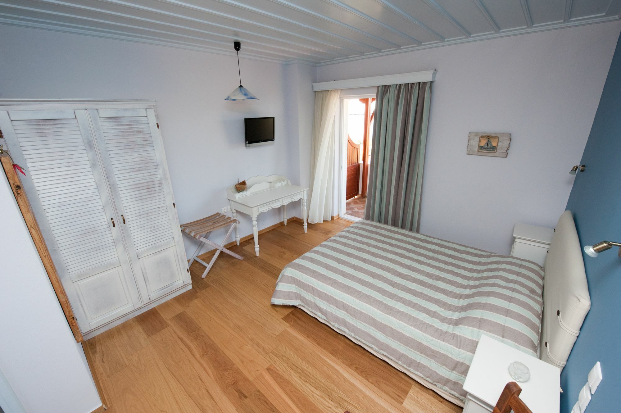 Zorbas Apartments Volissos Exterior photo